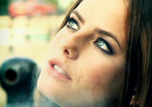 photo from: http://yvhm.com/effy-stonem-makeup/effy-stonem-girl-smoke-image-favim-133295/ 2014